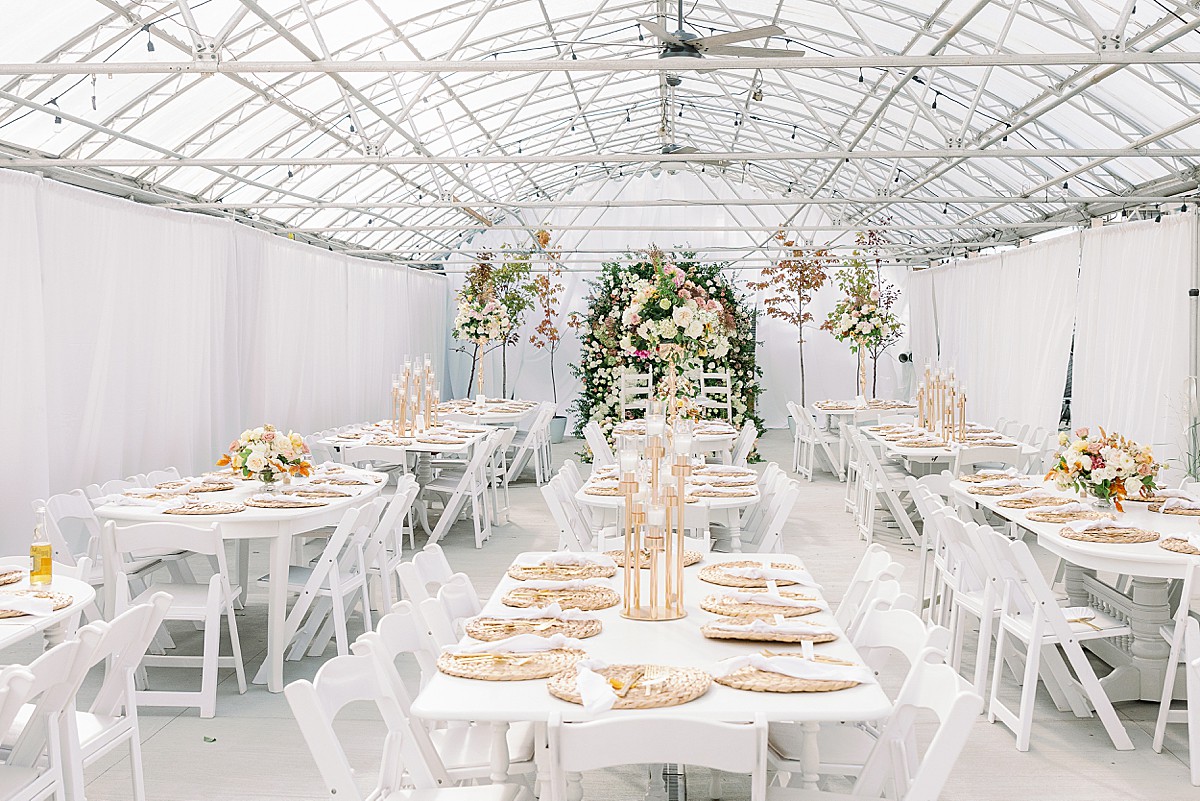 Elegant wedding in a greenhouse